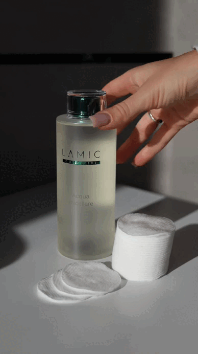 Міцелярна вода з гіалуроновою кислотою від Lamic «Acqua micellare» для дбайливого очищення шкіри